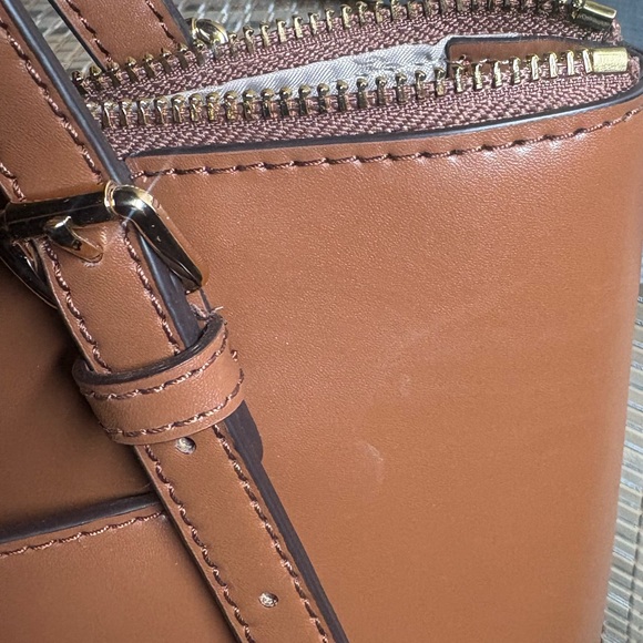 Michael Kors Voyager Large Saffiano Leather Tote - Picture 9 of 14